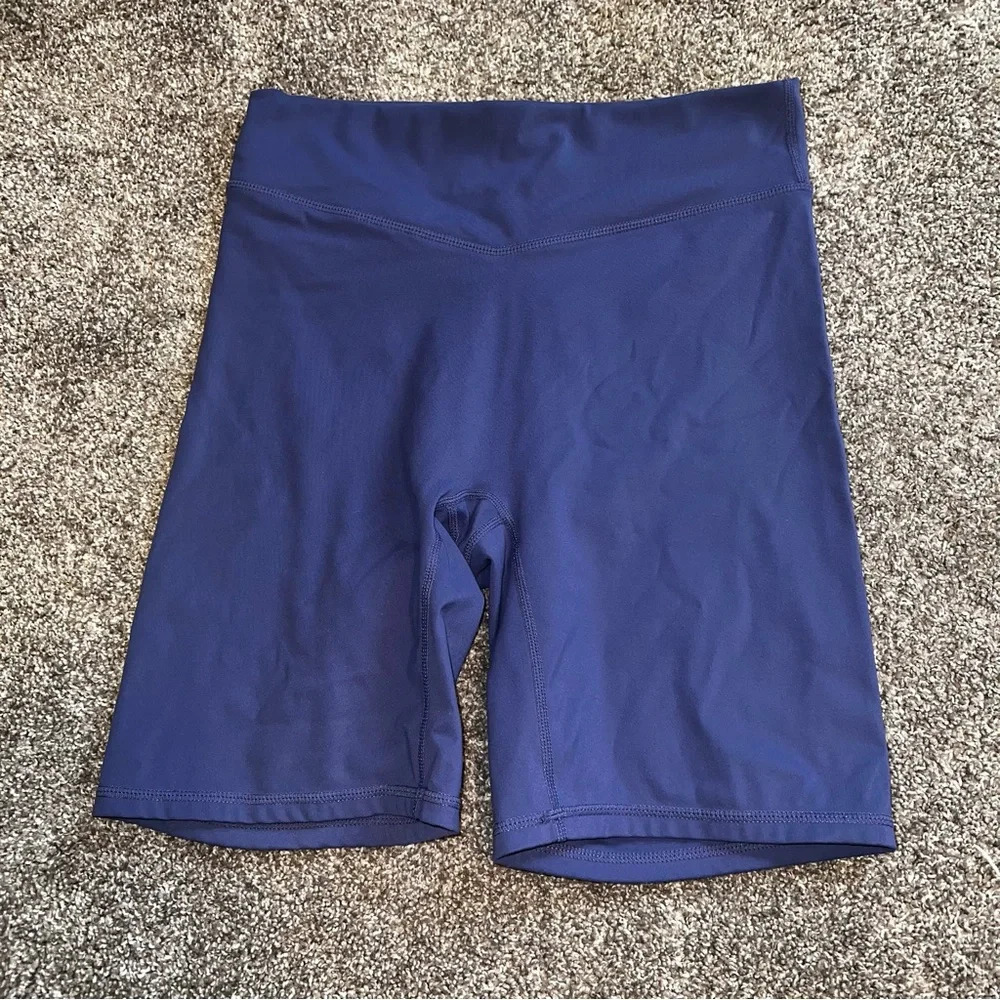 Balance Athletica Cloud II Biker Shorts size Medium